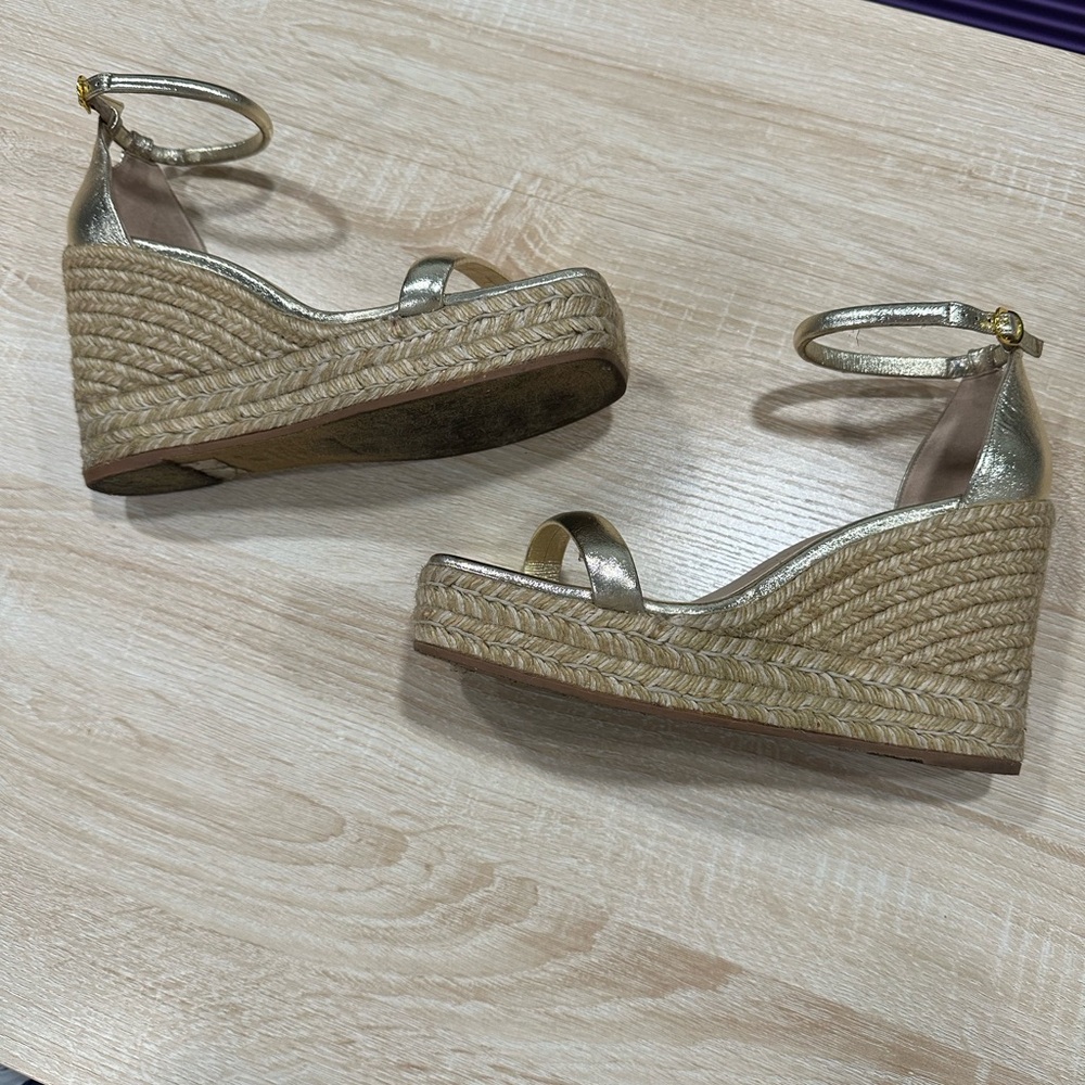 Stuart Weitzman Gold Wedge Sandals - Picture 5 of 16
